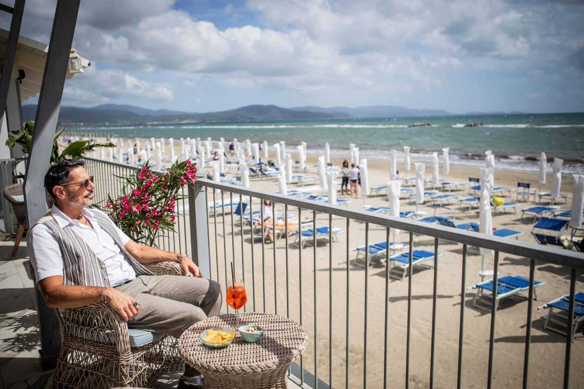 Hotel Parrini Follonica Esterno foto