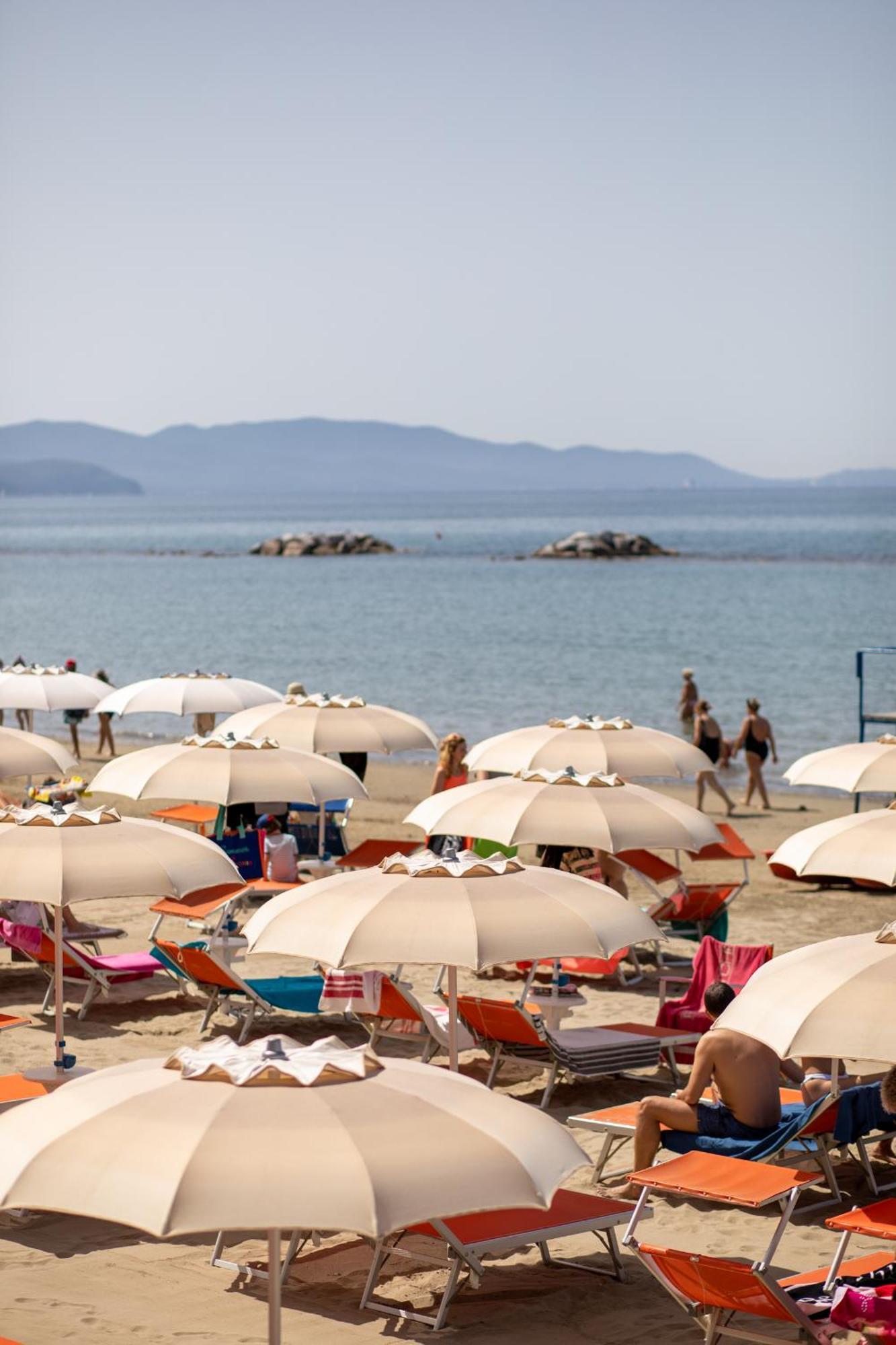 Hotel Parrini Follonica Esterno foto