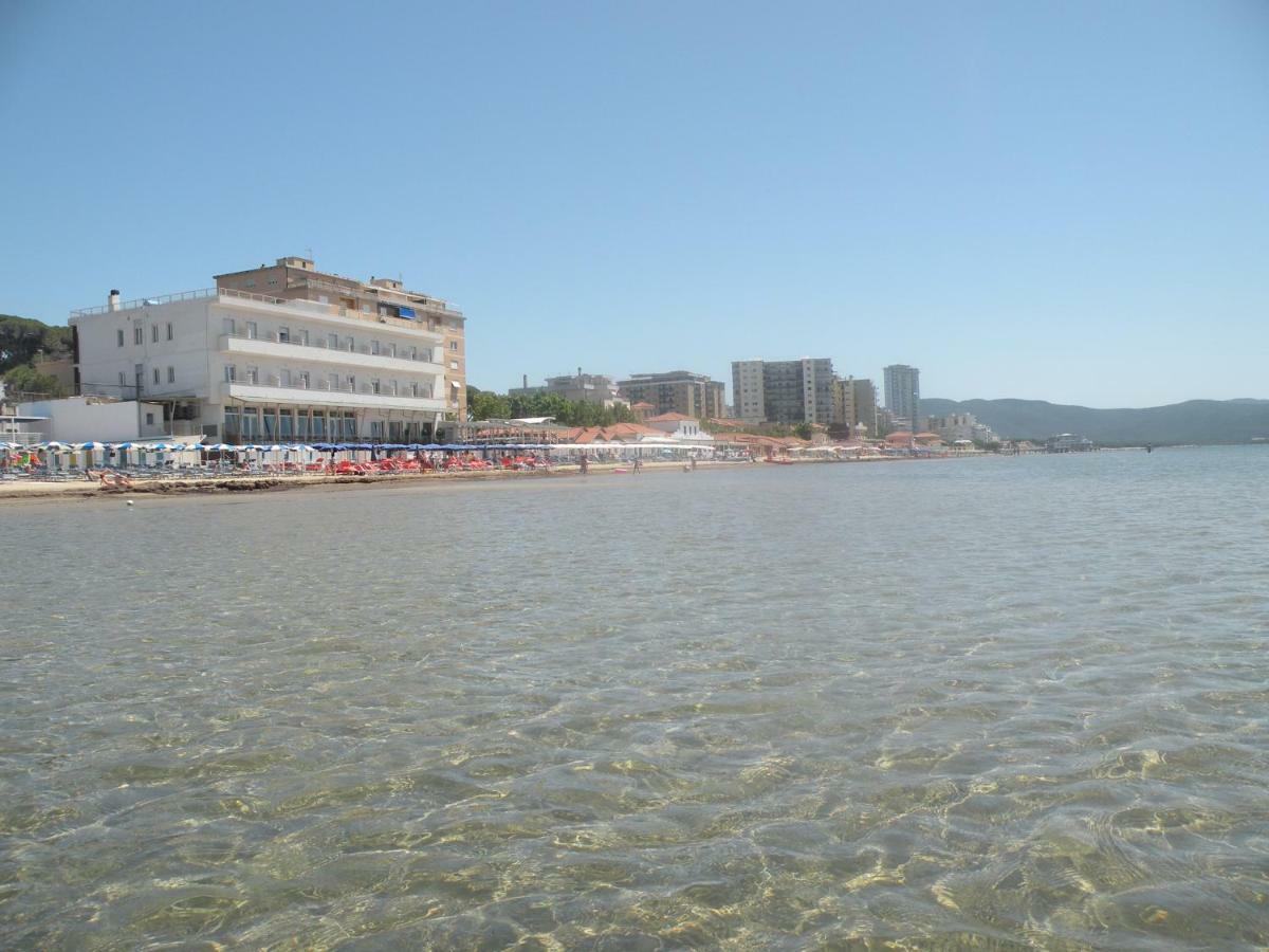 Hotel Parrini Follonica Esterno foto
