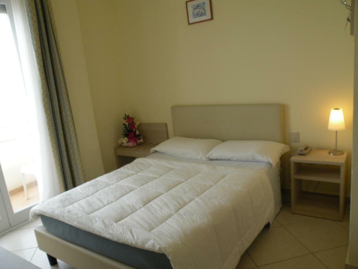 Hotel Parrini Follonica Esterno foto